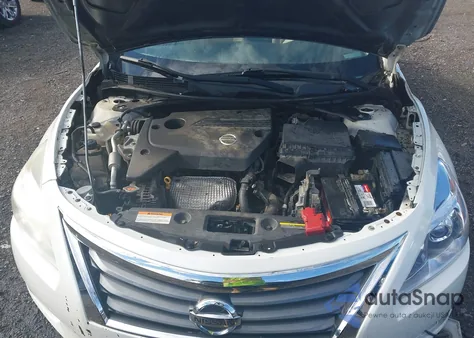 2015 Nissan Altima 2.5 Sv из США, поврежденный, VIN 1N4AL3AP0FC426695